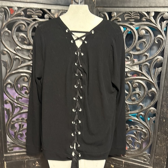 Peace Love World Pull On Lace Up Back Long Sleeve Lightweight Sweatshirt Top. - Picture 2 of 8